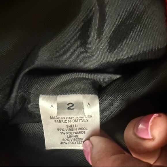 AREA size 2 Wool NWOT Red Embellished Mini Skirt with large crystal hooks - Picture 15 of 15